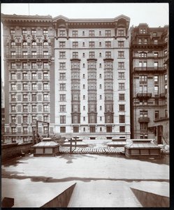 The Hotel Prince George、14 East 28th Street、ニューヨーク、1905年頃（銀製の印刷） 作： Byron Company