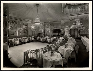 ホテルセントレジスのイリジウムルーム、1937年（銀ゼラチンプリント） 作： Byron Company