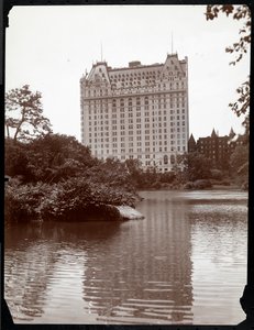 The Plaza Hotel、5th Avenue and 59th Street、New York、1907（シルバーゼラチンプリント） 作： Byron Company