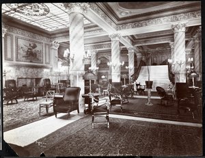 ホテルマジェスティック、1902年の応接室（銀ゼラチンプリント） 作： Byron Company