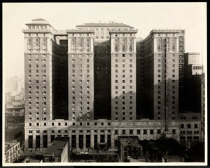 ホテルペンシルバニアの南側の眺め、1919年ニューヨーク、7番街と32番街（シルバーゼラチンプリント） 作： Byron Company