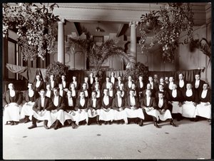 ホテルデルモニコのウェイター、1902年（銀ゼラチンプリント） 作： Byron Company