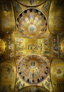 ビザンチン建築：金色の背景にモザイクが施されたドーム（ロマネスクとビザンチン様式）の眺めで、「五芒星」（1250年～1300年）と「昇天」（13世紀初頭）が描かれています。サン・マルコ寺院（Basilica San Marco）ヴェネツィア 作： Byzantine