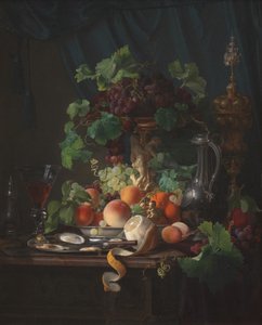 ワイングラス、カキ、レモン、その他フルーツのアレンジ 作： Carl Balsgaard