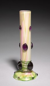花瓶、1905年頃 作： Carl Georg von Reichenbach