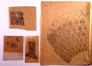 トレーシングペーパーに描かれた16枚のスケッチから、建築物のディテール（紙に鉛筆） 作： Carl Haag