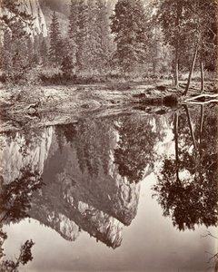 三兄弟の鏡像、ヨセミテ、カリフォルニア州。 1872年、約印刷。 1876年。 作： Carleton E. Watkins.