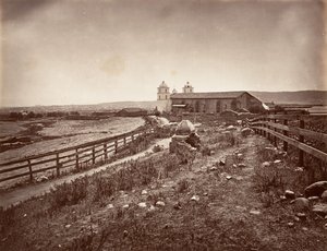 サンタバーバラとミッション教会、1876 年、印刷された ca。 1876年。 作： Carleton Emmons Watkins