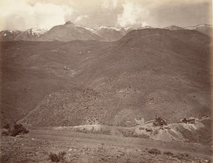 Sutro Tunnel Shaft No. 2、1875 年、約 20 年頃に印刷 1876年。 作： Carleton Emmons Watkins