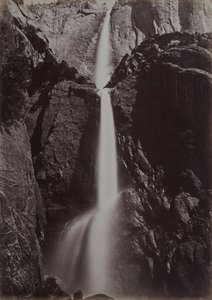 ヨセミテ滝、底からの眺め、1878年頃（アルバムプリント） 作： Carleton Emmons Watkins