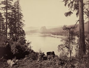 キャッスルロック、コロンビア川 作： Carleton Watkins