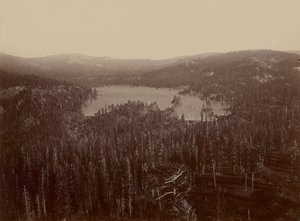 ダムと湖、ネバダ郡、遠景 作： Carleton Watkins