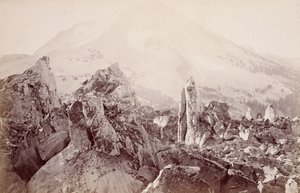 [ラッセンのビュートの頂上]。 作： Carleton Watkins