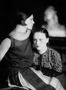 ワンダとマリオンヴルツの肖像、トリエステ、1920年頃（ガラス板）