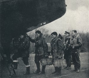 入る、1941