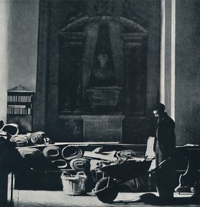 最初の電撃の後のセントメリールボウ。現在破壊されている、1941 作： Cecil Beaton