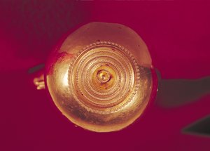 Vixのプリンセスの墓から、diademのエンドボール（ゴールド） 作： Celtic
