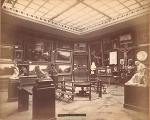 百年記念博覧会のスペイン部門のアートアネックスの様子 作： Centennial Photographic Co.