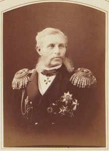 Amiral Grigory Butakov, pere des tactiques navales a vapeur - アドミラル グリゴリー イワノビッチ ブタコフ (1820-1882) の肖像、ベルガマスコ、チャールズ (カール) (1830-1896) 作。 アルブミンの写真 作： Charles Bergamasco