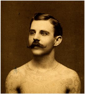 フランクハワード刺青の男、1900年頃（キャビネットカード） 作： Charles Eisenmann