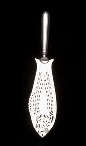 魚の切り身、1800年頃（銀） 作： Charles Jamieson