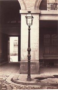 ネイビー ホテル 作： Charles Marville