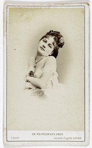 女優アンリエット・ヴィクトワール・ドルアール（1851-1923）の肖像。
