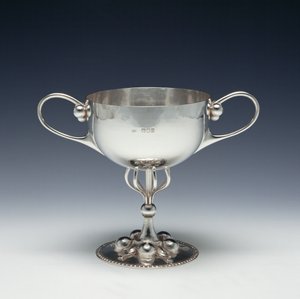 スポーツカップまたはシュガーベイスン、1893年頃（シルバー） 作： Charles Robert Ashbee