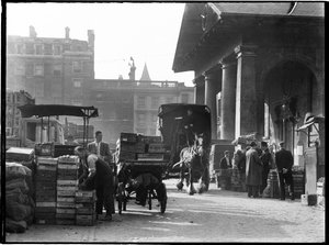 コベント ガーデン、ウェストミンスター市、グレーター ロンドン オーソリティ、1930 年代。 作： Charles William Prickett