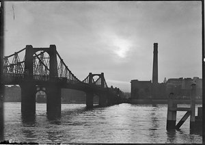 ランベス橋、ウェストミンスター、グレーター ロンドン オーソリティー、1920 年から 1927 年。 作： Charles William Prickett