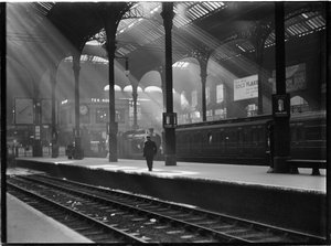 リバプール ストリート駅、リバプール ストリート、シティ オブ ロンドン、グレーター ロンドン オーソリティー、c1932。 作： Charles William Prickett