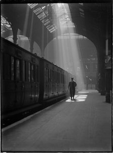 リバプール ストリート駅、リバプール ストリート、シティ オブ ロンドン、グレーター ロンドン オーソリティー、c1932。 作： Charles William Prickett
