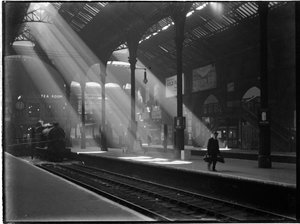 リバプール ストリート駅、リバプール ストリート、シティ オブ ロンドン、グレーター ロンドン オーソリティー、c1932。 作： Charles William Prickett