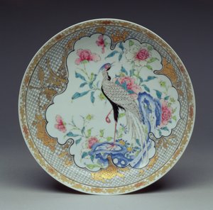 長い尾を持つ鳥、岩、花で描かれた料理、永正時代、1725-35年（卵殻磁器）