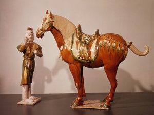 馬と花婿、唐王朝（618〜907年）（色付き、艶出し、テラコッタ） 作： Chinese School