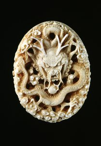 知恵の真珠を守るドラゴンがいる皇帝の印章 作： Chinese School