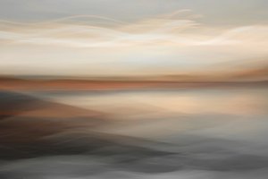 柔らかな地平線の反射 作： Christina Sillen