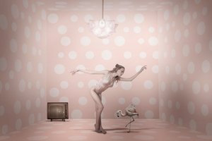  作： Christine von Diepenbroek