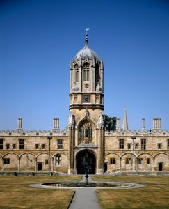 建築家クリストファー・レン（1632-1723）が設計したクライスト・チャーチ・カレッジのドームの眺め（イギリス・オックスフォード大学 作： Christopher Wren