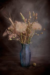 作： 