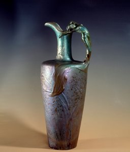 アールヌーボー。クレメント・マシエ（1845-1917）による土器と金属製のシャンデリア 1893-1894年 パリ、オルセー美術館 作： Clement Massier