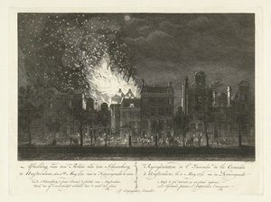 カイザースグラハトの反対側から見たアムステルダムセ ショーブルクの火災、1772 年 アムステルダムの Schouwburg の火災の描写。 den 11den May, 1772. Keizersgracht / Representation de l