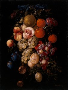 青いリボンをかけた釘にぶら下がるブドウ、チェリー、プラムの静物画 作： Cornelis de Heem