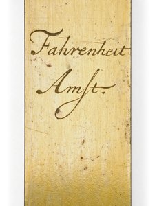 署名された温度計スケール 作： Daniel Gabriel Fahrenheit