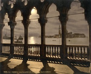 月明かりに照らされたドージェ宮殿からのサン・ジョルジョ、イタリア、ヴェネツィア、1890-1900年頃（フォトクローム写真） 作： Detroit Publishing Co.