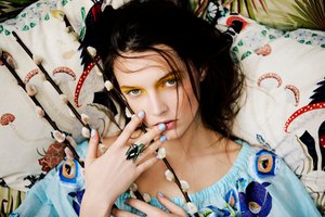 ビューティー・フラワーズ、2017年（写真） 作： ダイアナ・ゴメス