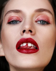 ブロークン・ハート、2016年（写真）