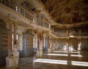 建築家ドメニクス・ツィメルマン（1685-1766）が実現したシュッセンリート修道院の図書館室の眺め 18世紀 ドイツ・シュッセンリート 作： Dominikus Zimmermann