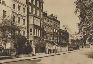 2世紀の平和を今も維持しているケンジントンスクエア、c1935。 作： Donald McLeish