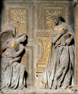 受胎告知 ドナート・デ・バルディ・ディ・ドナテッロ（約1386～1466）の高浮き彫り 1435年 サンタ・クローチェ教会（Chiesa di Santa Croce.フローレンス